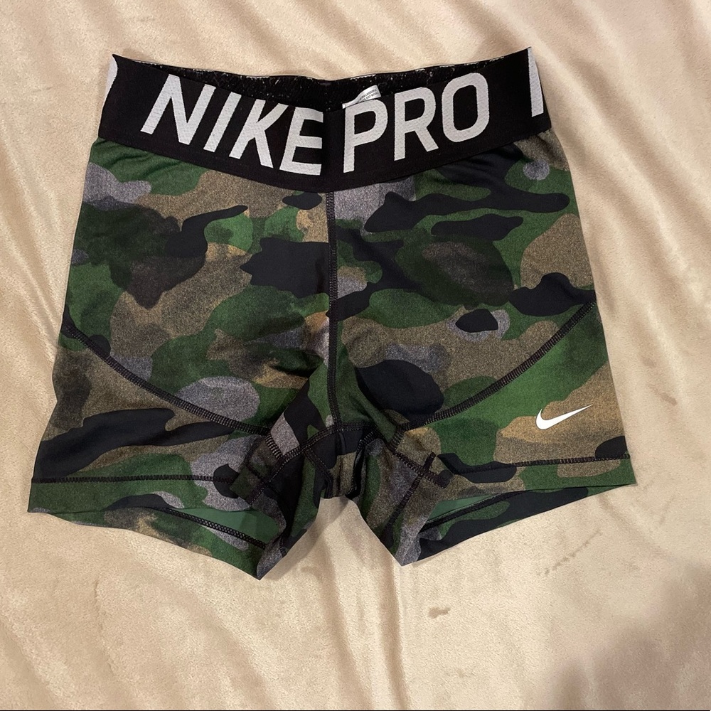 NIKE DRY FIT SPANDEX SHORTS SIZE XS